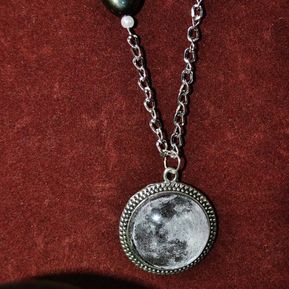 HANDMADE  Lunar Silver Medallion - Picture 5 of 6